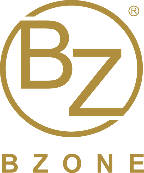 Logo von BZONE, dargestellt in goldener Schrift auf transparentem Hintergrund, bestehend aus einem stilisierten B und Z in einem runden Rahmen, gefolgt von dem Schriftzug "BZONE".